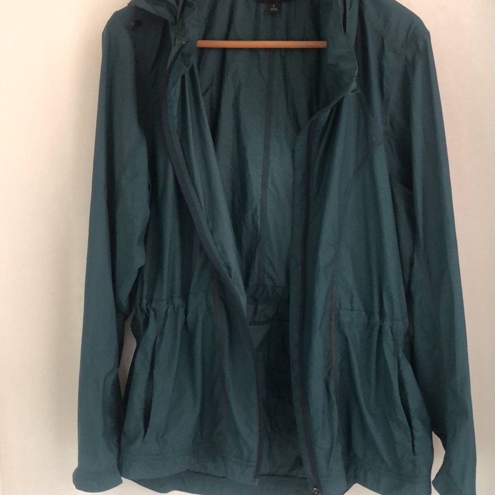 Athleta light weight zip up teal hooded jacket